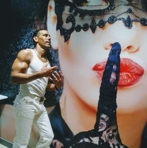 Meet your Posher, Osbeli